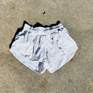 Lululemon Hotty Hot Shorts Sz 0 2.5” inseam; color White